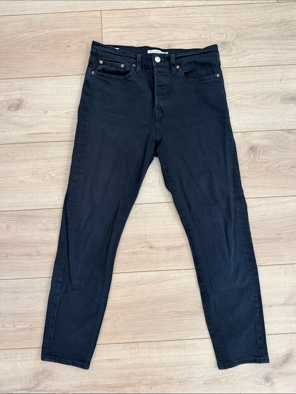 Levi's Wedgie Fit High Rise Black Jeans Button Fly Womens Size 28